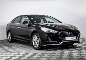 Подержанный автомобиль Hyundai Sonata 2019 года (3 фото)