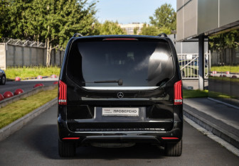 Подержанный автомобиль Mercedes-Benz Vito 2015 года (7 фото)