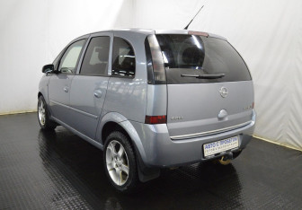 Подержанный автомобиль Opel Meriva 2007 года (7 фото)