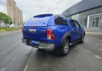 Подержанный автомобиль Toyota Hilux 2016 года (4 фото)