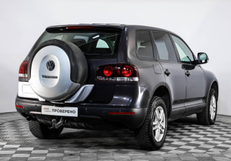 Подержанный автомобиль Volkswagen Touareg 2009 года (5 фото)