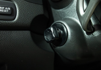 Подержанный автомобиль Infiniti FX 2012 года (21 фото)