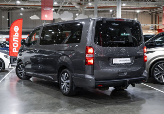 Подержанный автомобиль Toyota ProAce 2018 года (9 фото)