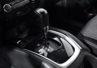 Подержанный автомобиль Nissan Qashqai 2014 года (11 фото)