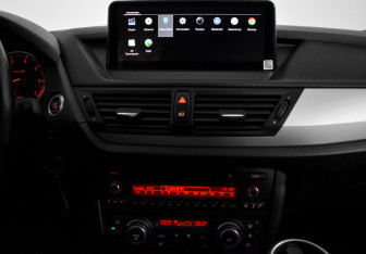 Подержанный автомобиль BMW X1 2010 года (19 фото)