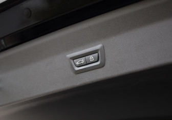 Подержанный автомобиль BMW X4 2020 года (38 фото)