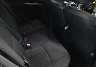 Подержанный автомобиль Toyota Auris Hatchback 2008 года (12 фото)