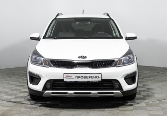 Подержанный автомобиль Kia Rio Hatchback 2018 года (2 фото)