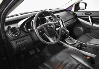 Подержанный автомобиль Mazda CX-7 2011 года (9 фото)