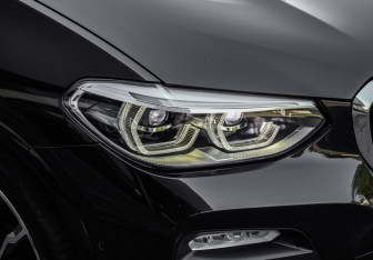 Подержанный автомобиль BMW X3 2019 года (12 фото)