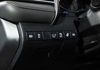 Подержанный автомобиль Toyota Camry Sedan 2019 года (17 фото)