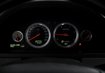 Подержанный автомобиль Volvo XC90 2009 года (16 фото)