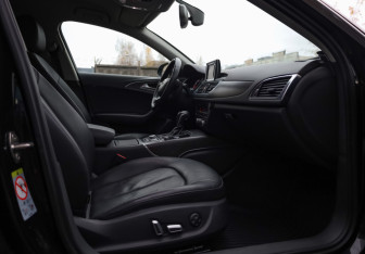 Подержанный автомобиль Audi A6 Sedan 2017 года (24 фото)