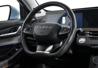 Подержанный автомобиль Exeed LX 2023 года (14 фото)