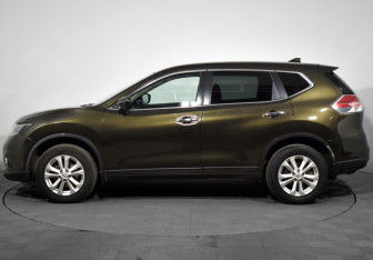 Подержанный автомобиль Nissan X-Trail 2018 года (8 фото)