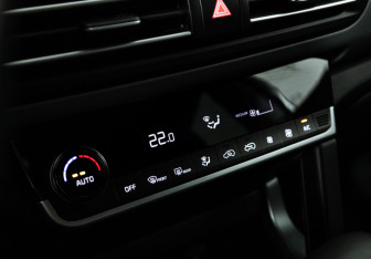 Подержанный автомобиль Kia Seltos 2021 года (18 фото)