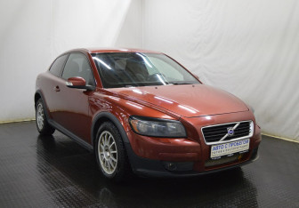 Подержанный автомобиль Volvo C30 2007 года (3 фото)