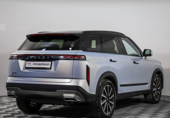 Подержанный автомобиль Jaecoo J7 2023 года (5 фото)