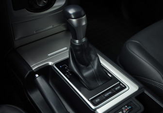 Подержанный автомобиль Toyota Land Cruiser Prado 2020 года (19 фото)