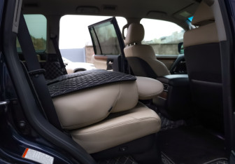 Подержанный автомобиль Lexus LX 2016 года (31 фото)