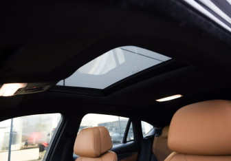 Подержанный автомобиль BMW X6 2016 года (27 фото)