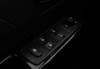 Подержанный автомобиль Renault Kaptur 2017 года (17 фото)