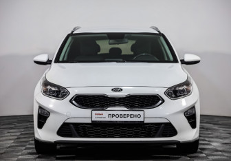 Подержанный автомобиль Kia Ceed Wagon 2019 года (2 фото)