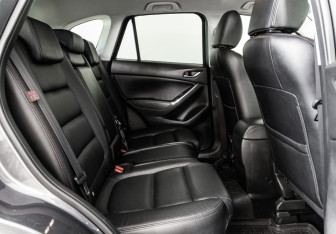 Подержанный автомобиль Mazda CX-5 2017 года (17 фото)