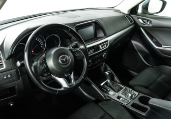 Подержанный автомобиль Mazda CX-5 2017 года (11 фото)