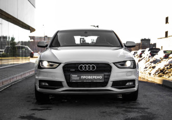 Подержанный автомобиль Audi A4 Sedan 2015 года (3 фото)