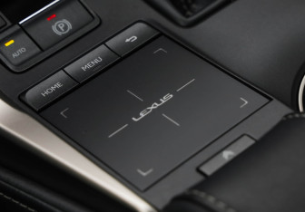 Подержанный автомобиль Lexus NX 2018 года (24 фото)