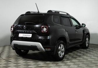 Подержанный автомобиль Renault Duster 2021 года (5 фото)
