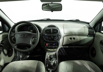 Подержанный автомобиль LADA (ВАЗ) Kalina Sedan 2008 года (13 фото)