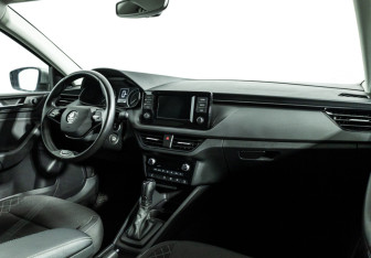 Подержанный автомобиль Skoda Rapid Liftback 2020 года (9 фото)