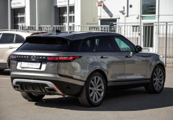 Подержанный автомобиль Land Rover Range Rover Velar 2018 года (7 фото)
