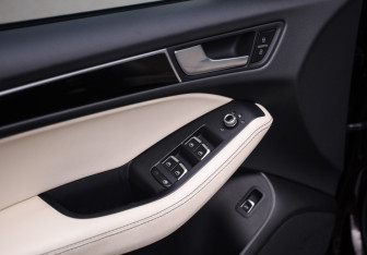 Подержанный автомобиль Audi Q5 2013 года (20 фото)