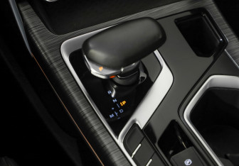 Подержанный автомобиль Geely Tugella 2023 года (22 фото)