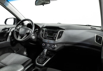 Подержанный автомобиль Hyundai Creta 2017 года (9 фото)