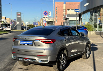 Подержанный автомобиль Haval F7x 2021 года (5 фото)