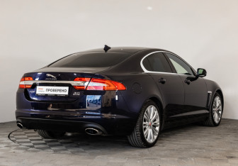Подержанный автомобиль Jaguar XF Sedan 2014 года (5 фото)