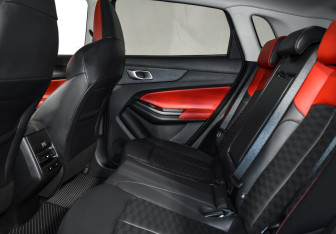 Подержанный автомобиль Changan CS55PLUS 2023 года (12 фото)
