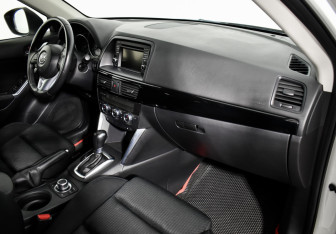 Подержанный автомобиль Mazda CX-5 2015 года (13 фото)