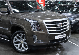 Подержанный автомобиль Cadillac Escalade Suv 2015 года (6 фото)