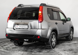 Подержанный автомобиль Nissan X-Trail 2010 года (5 фото)