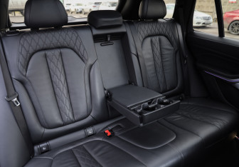 Подержанный автомобиль BMW X5 2019 года (34 фото)