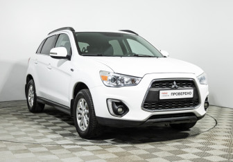 Подержанный автомобиль Mitsubishi ASX 2014 года (3 фото)