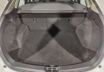 Подержанный автомобиль Mazda CX-5 2019 года (8 фото)