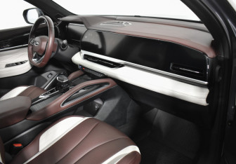 Подержанный автомобиль Geely Monjaro 2022 года (12 фото)