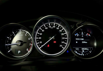 Подержанный автомобиль Mazda CX-5 2020 года (10 фото)