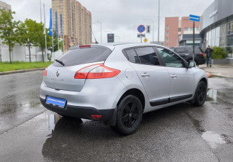 Подержанный автомобиль Renault Megane Hatchback 2013 года (4 фото)